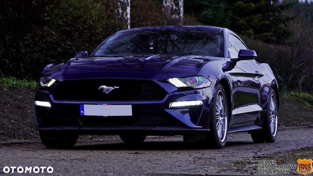 Ford Mustang - 4