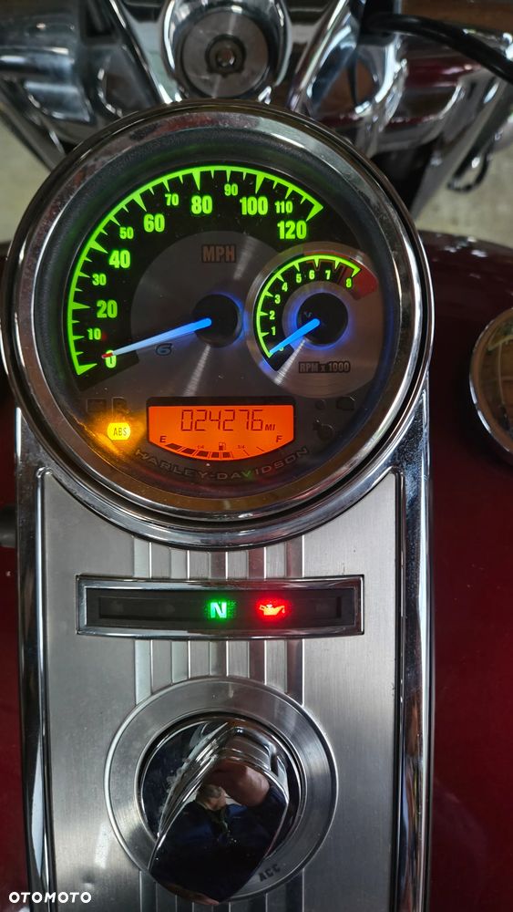 Harley-Davidson Touring Road King - 29