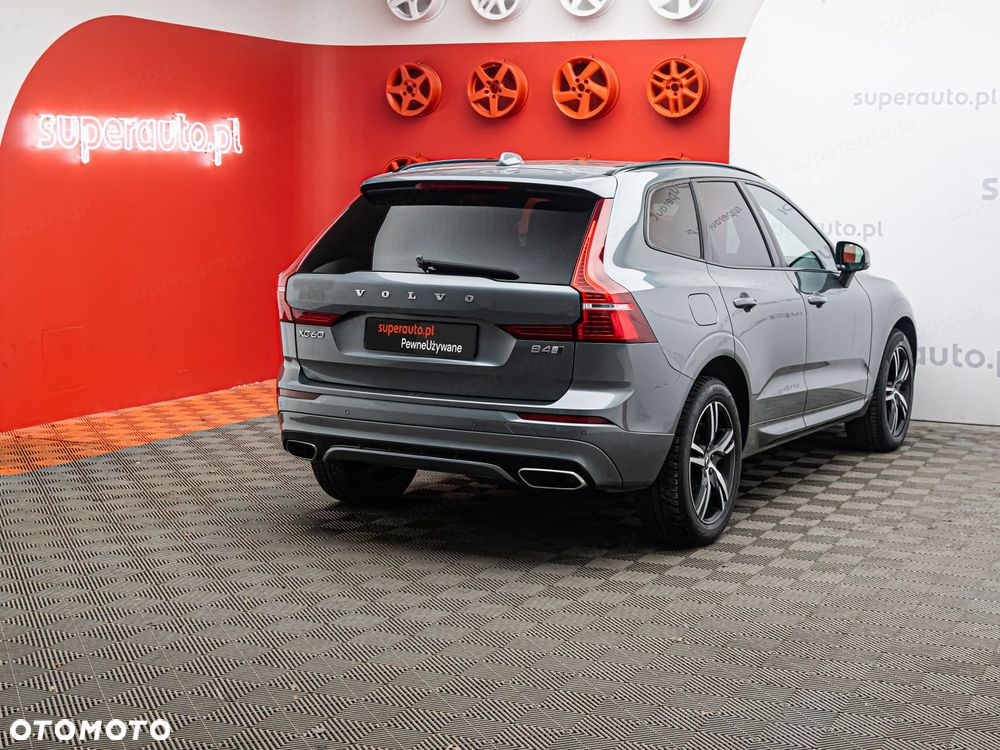 Volvo XC 60 B4 D AWD R-Design - 25