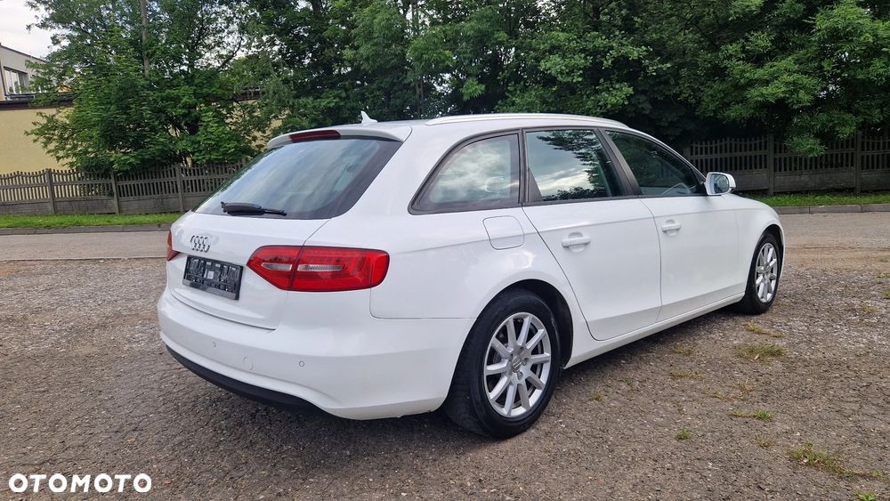 Audi A4 Avant 2.0 TDI ultra DPF Attraction - 4