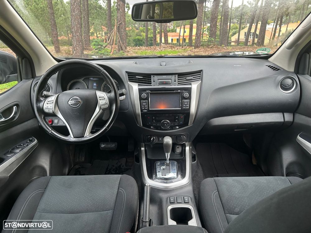 Nissan Navara 2.3 dCi CD 4WD N-Connecta Navi+Barras AT - 18