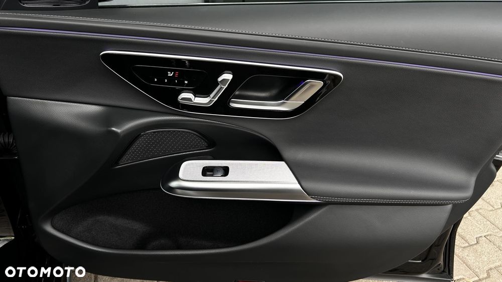 Mercedes-Benz Klasa E - 24