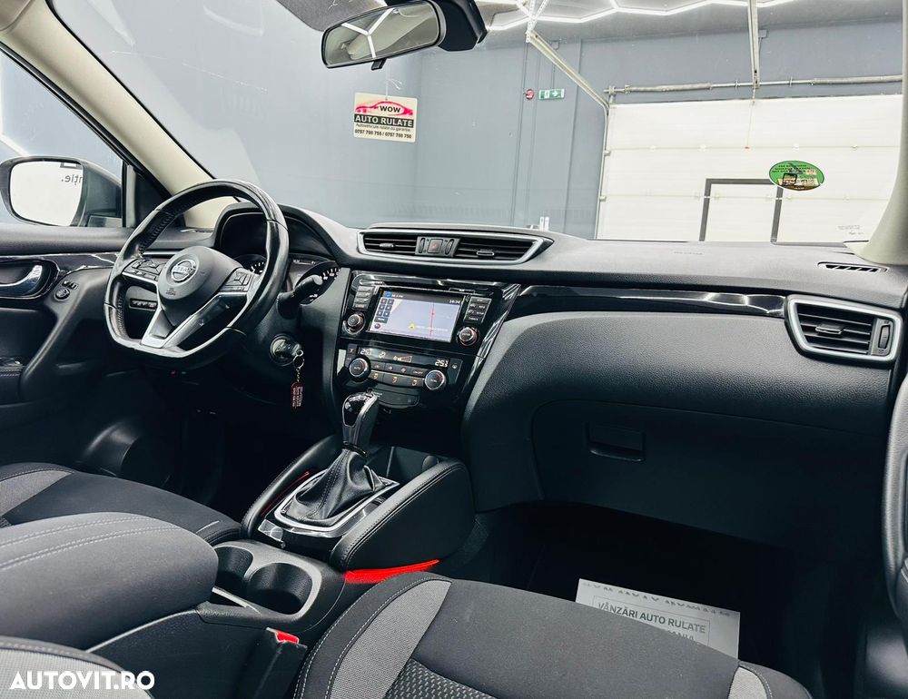 Nissan Qashqai 1.6 DCI Xtronic N-Connecta - 21