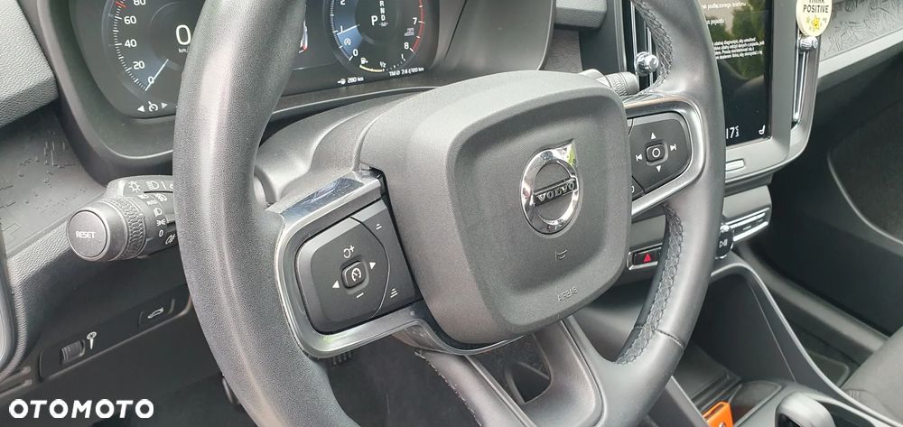 Volvo XC 40 T3 Momentum Core - 32