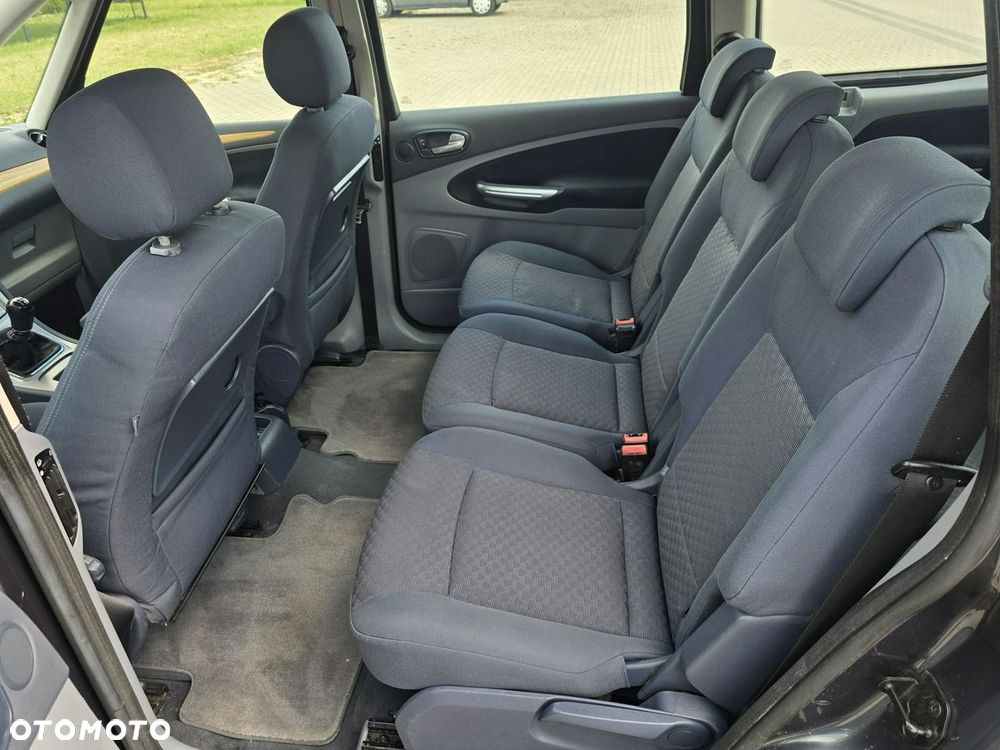 Ford Galaxy - 18