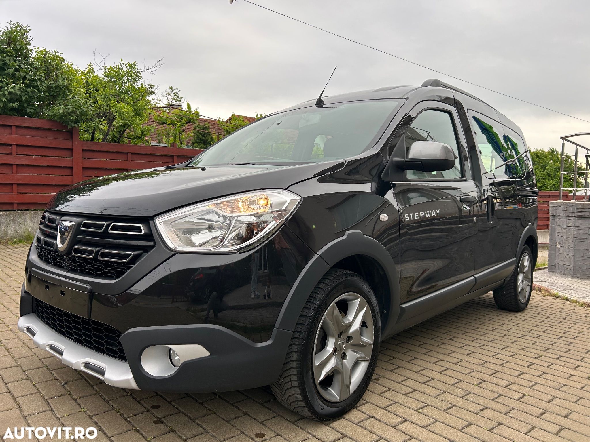 Dacia Dokker Blue dCi 95 Stepway - 1