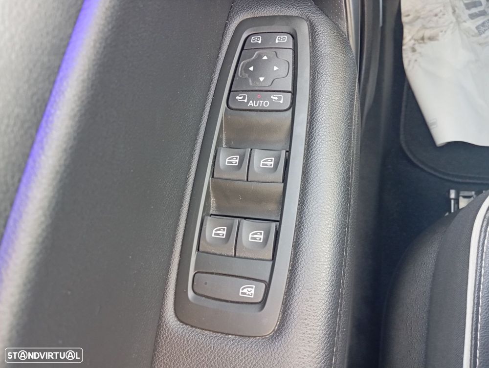 Renault Mégane Sport Tourer BLUE dCi 115 EDC BOSE EDITION - 14