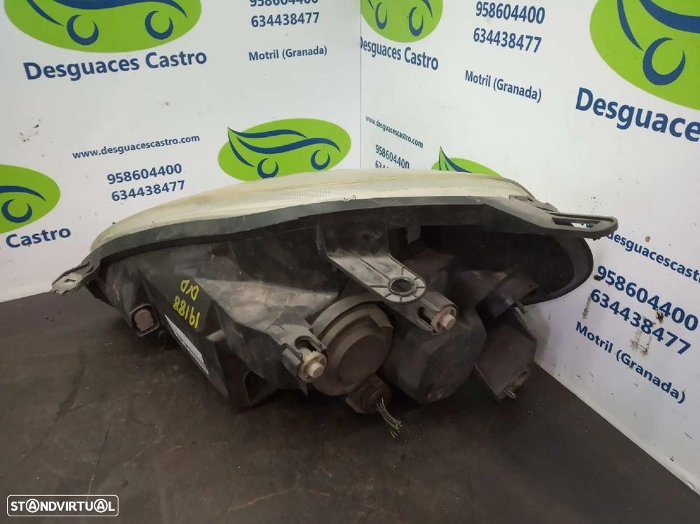 FAROL DIREITO FIAT GRANDE PUNTO 2011 -89101388 - 4