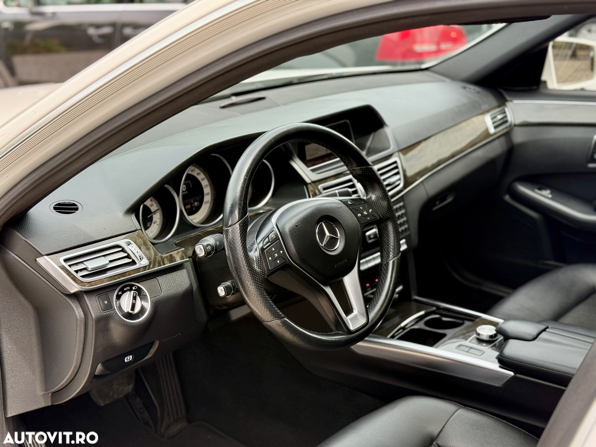 Mercedes-Benz E 220 BlueTEC 9G-TRONIC Avantgarde - 5