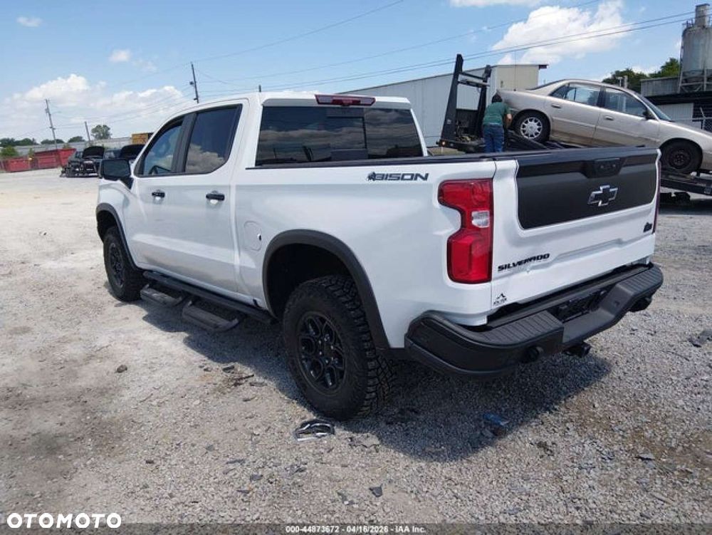 Chevrolet Silverado - 3