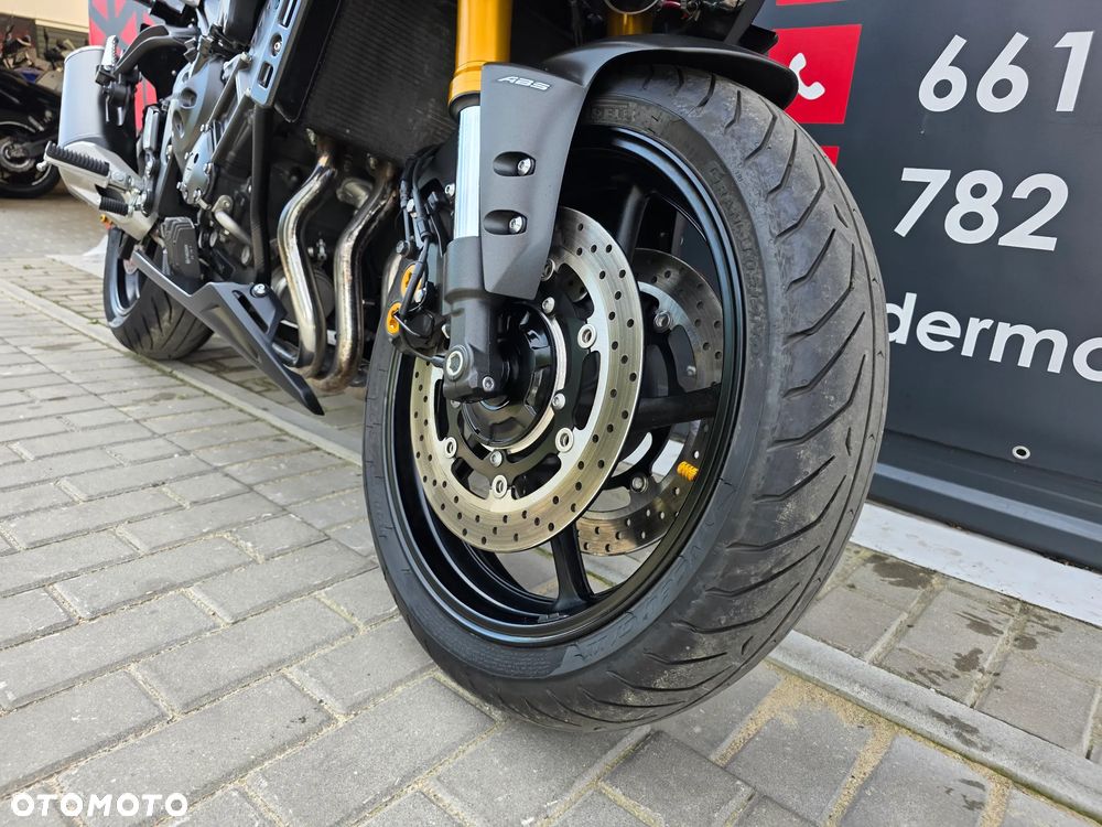 Yamaha FZ8 - 26