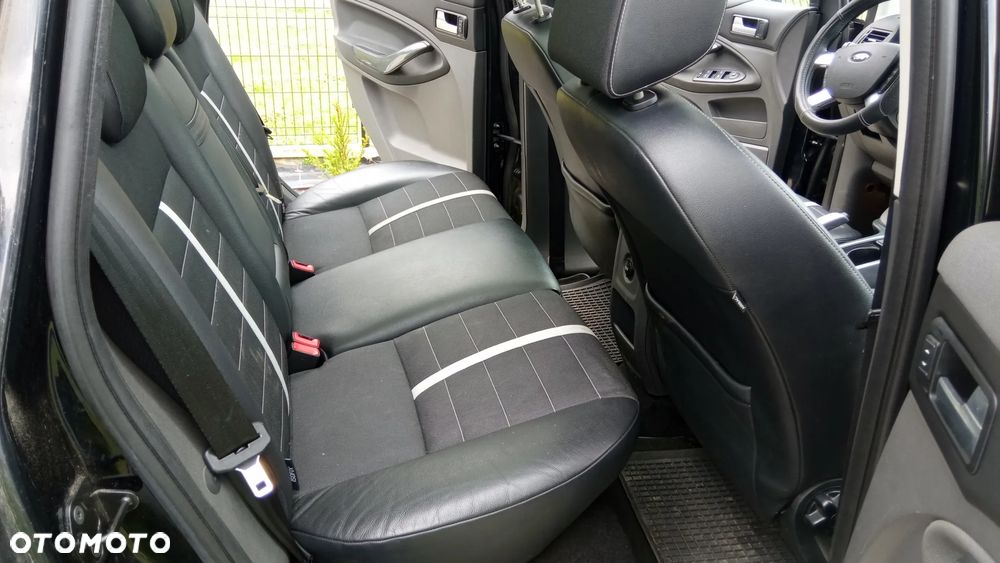 Ford Kuga 2.0 TDCi 4x4 Titanium - 18