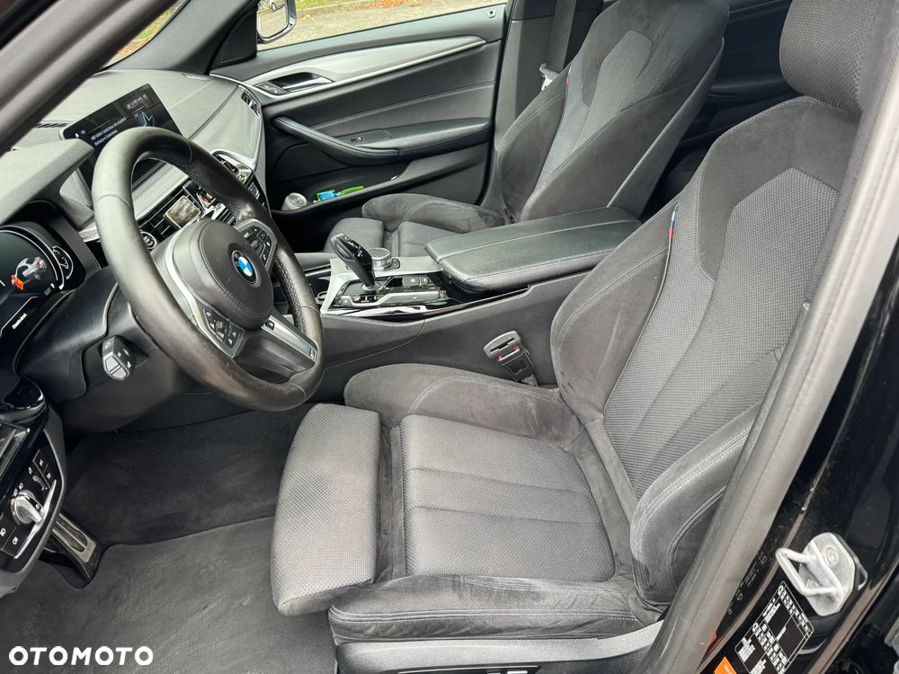 BMW Seria 5 520d M Sport - 6