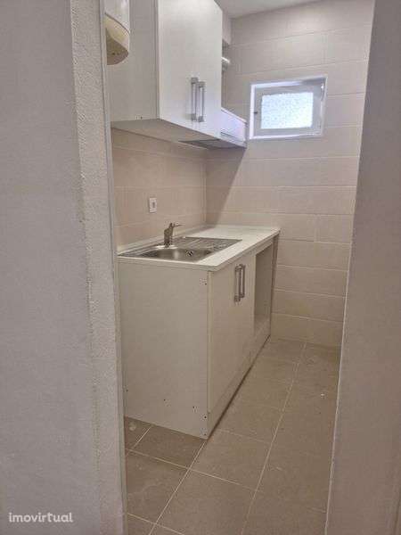 T1 rio tinto junto ao metro - Grande imagem: 3/6