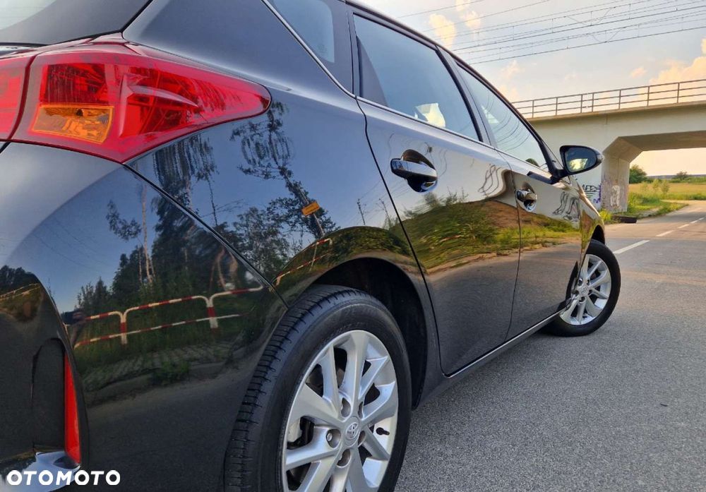 Toyota Auris 1.6 Executive - 15