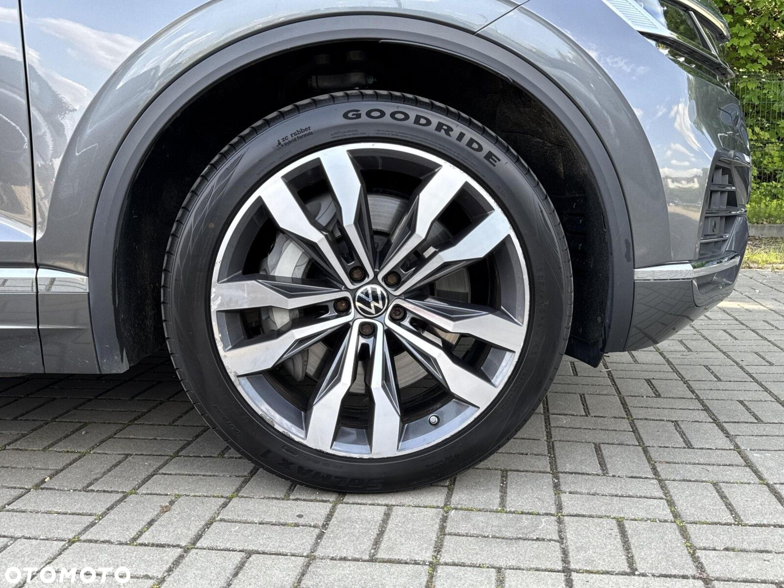 Volkswagen Touareg - 9