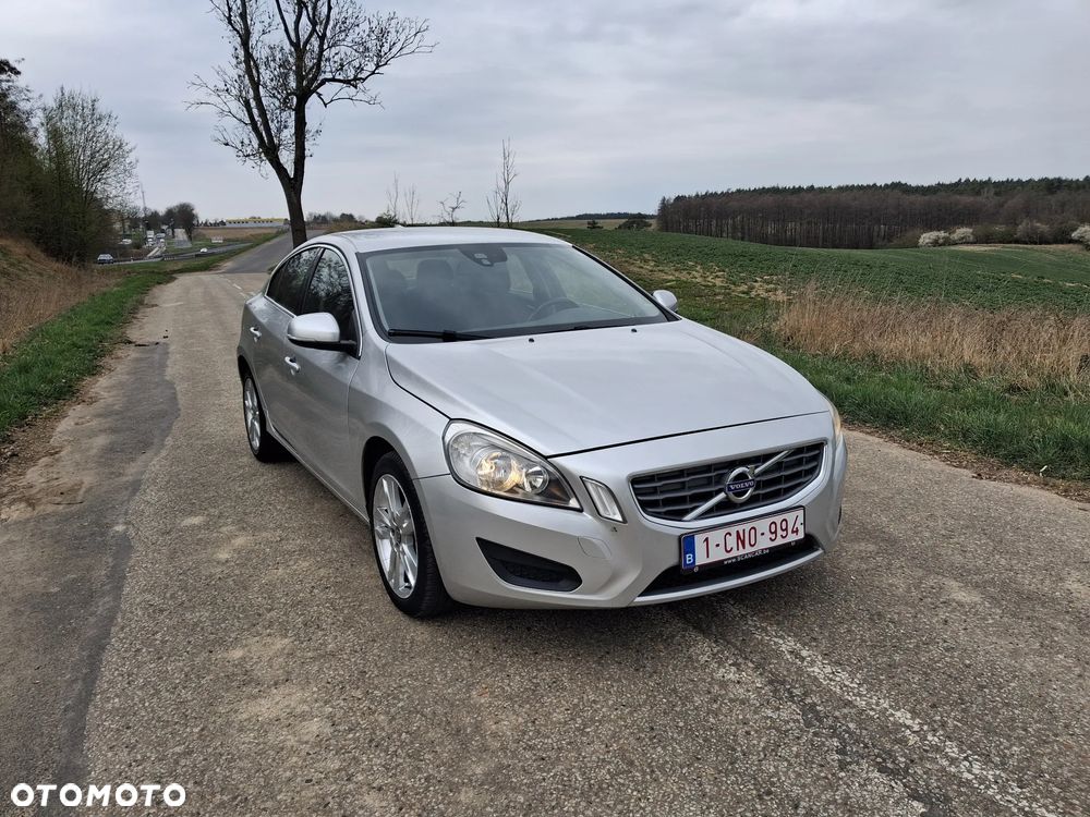 Volvo S60 D2 Edition - 13