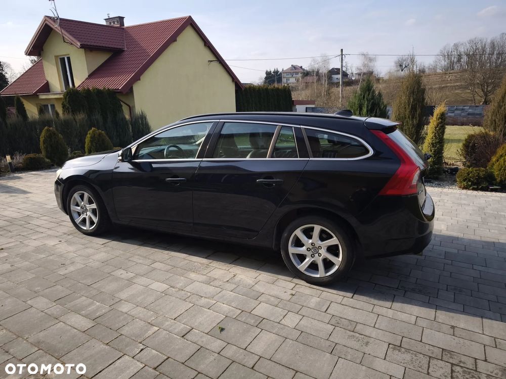 Volvo V60 D2 Geartronic Powershift Momentum - 7