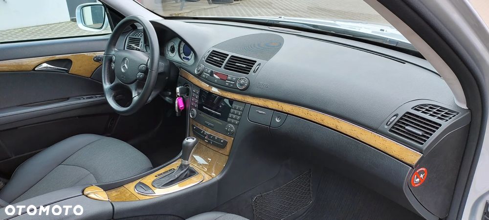 Mercedes-Benz Klasa E - 37