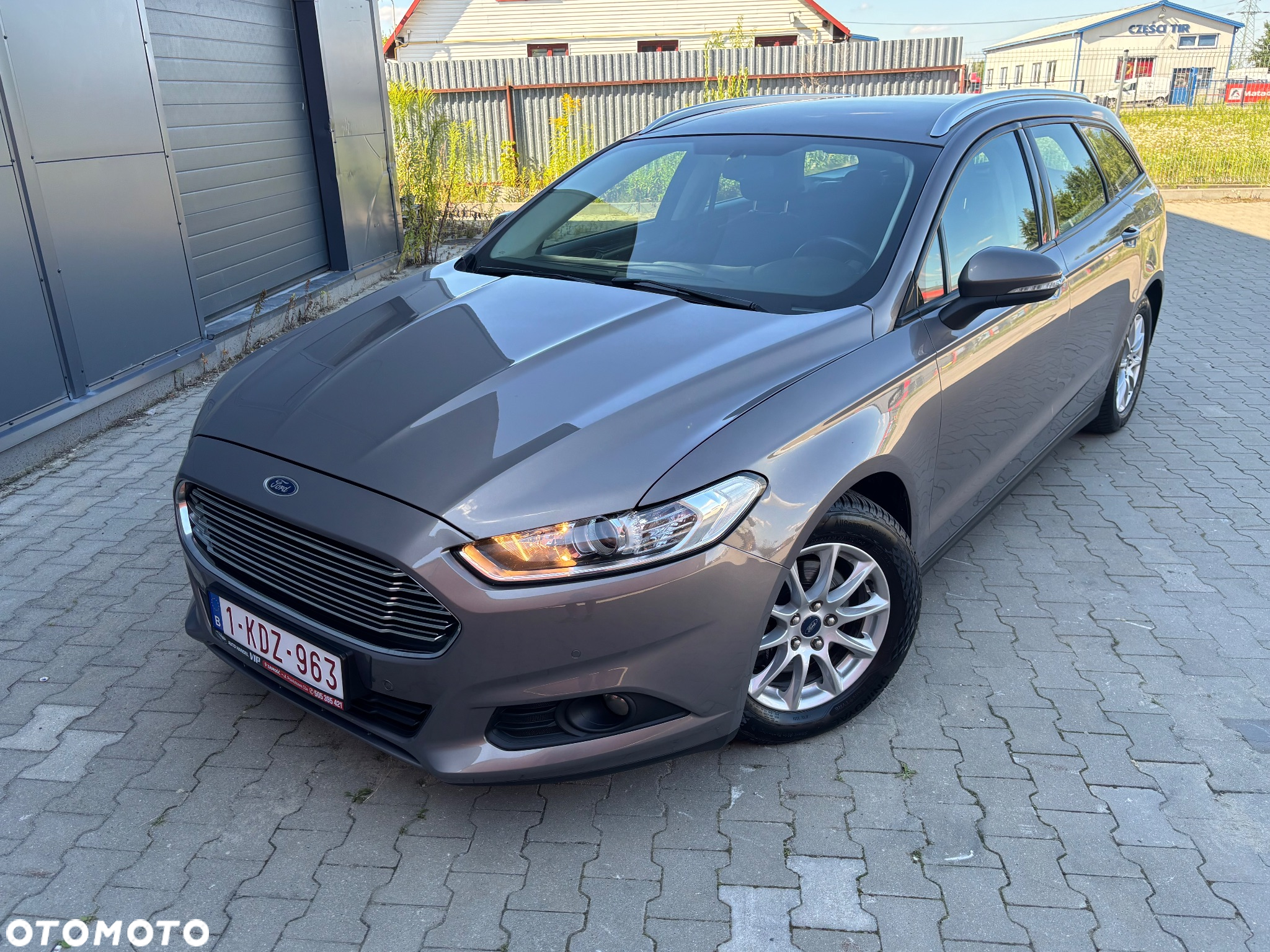 Ford Mondeo 1.6 TDCi Ambiente Plus - 16