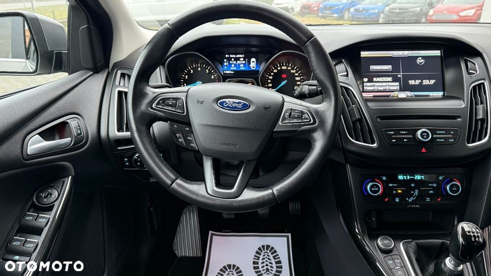 Ford Focus - 17