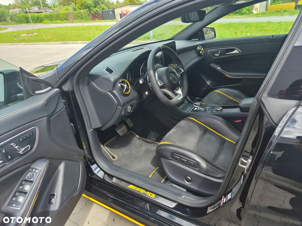 Mercedes-Benz CLA AMG 45 4Matic AMG Speedshift 7G-DCT Yellow Night Edition - 22