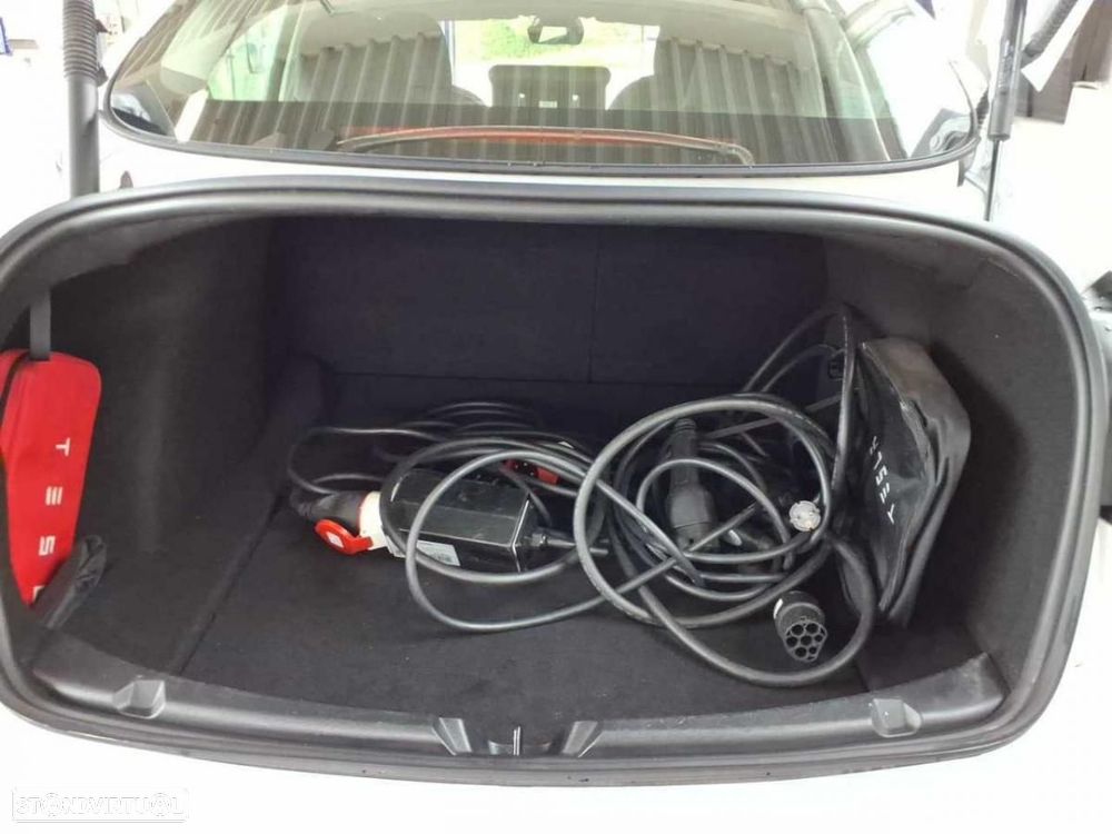Tesla Model 3 Standard RWD - 4
