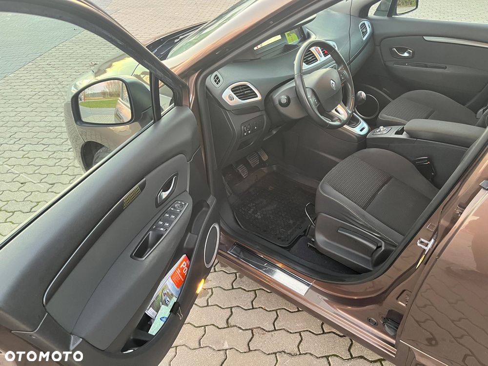 Renault Scenic - 25
