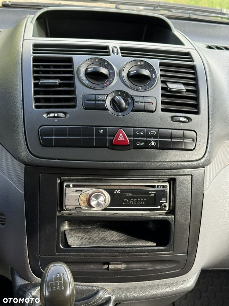 Mercedes-Benz Vito Univan 639.605 - 20