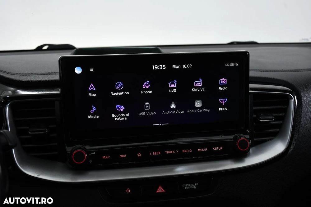 Kia Ceed 1.6 GDI DCT OPF Platinum Edition - 19