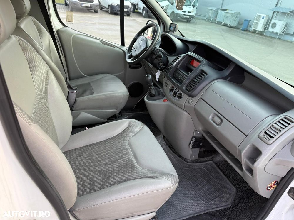 Renault Trafic - 6