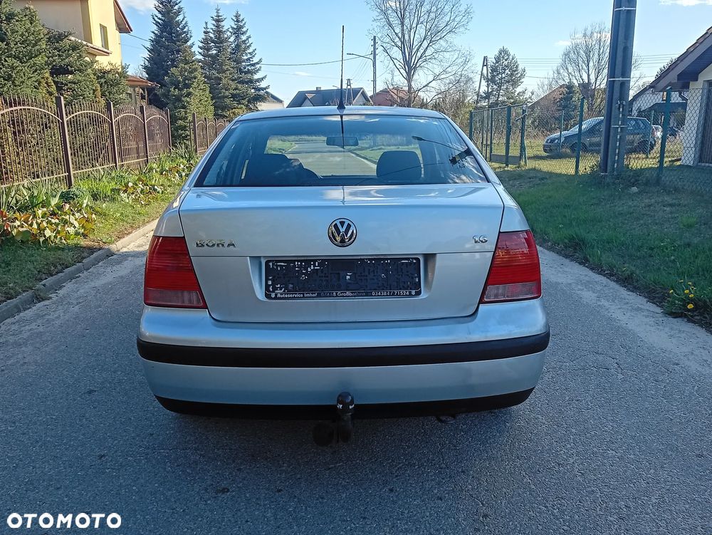 Volkswagen Bora 1.6 Comfortline - 9