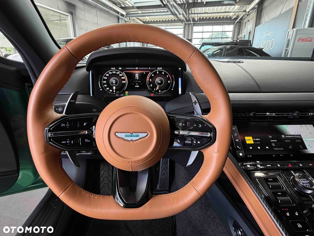 Aston Martin DB12 - 19