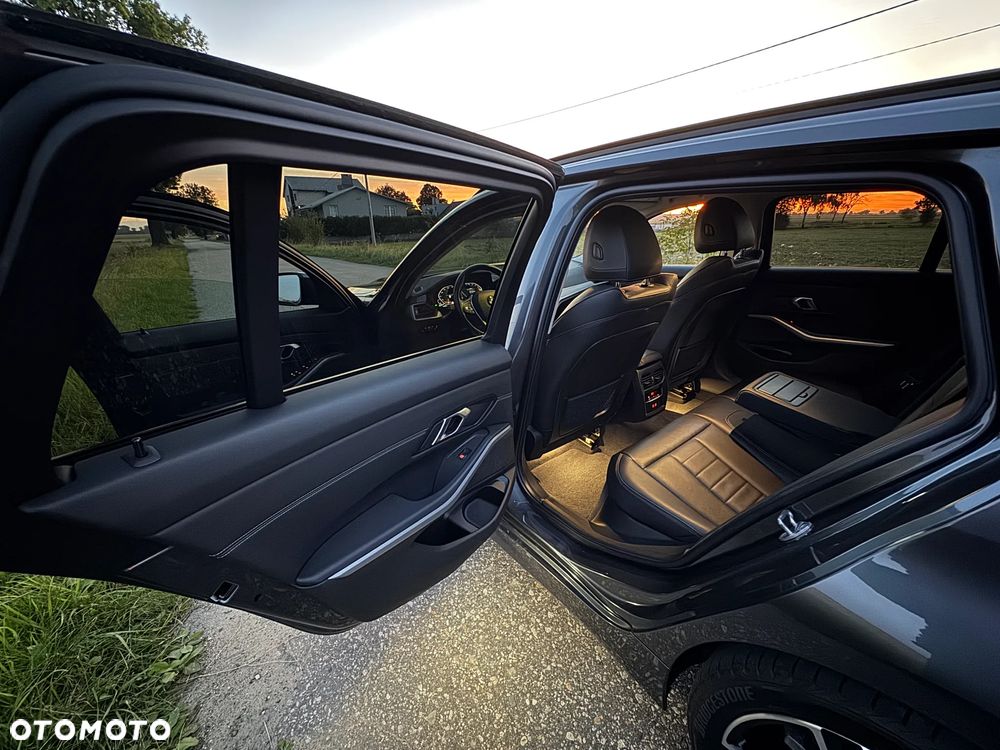 BMW Seria 3 320d xDrive Advantage sport - 28