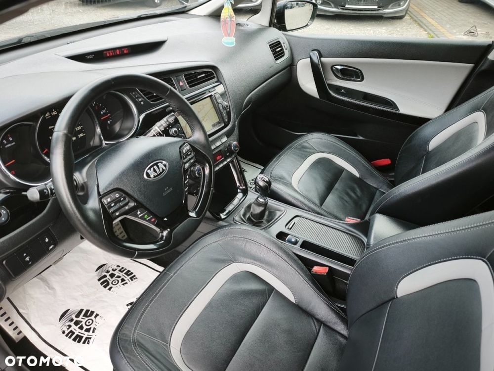 Kia Ceed - 7