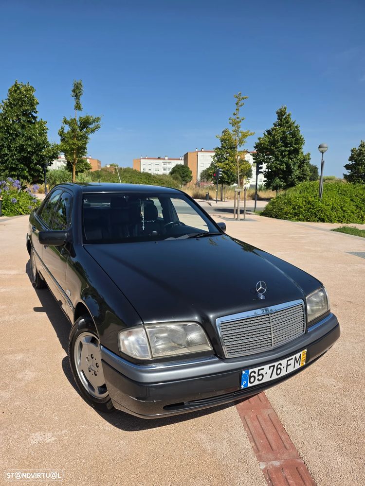 Mercedes-Benz C 250 D Elegance - 2