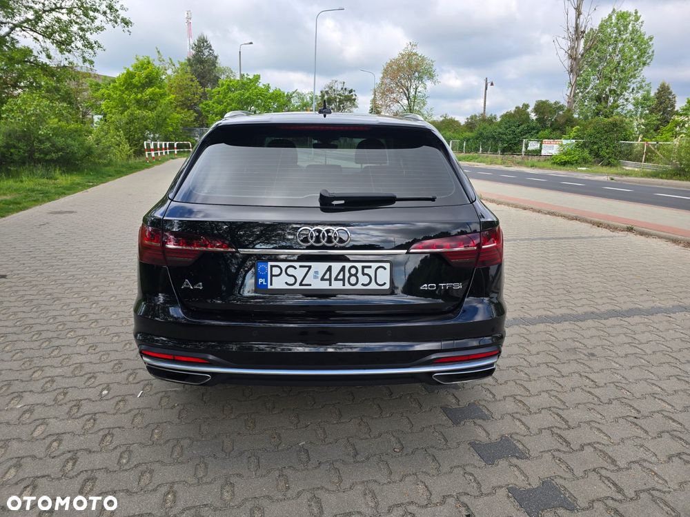 Audi A4 Avant 40 TFSI S tronic - 12