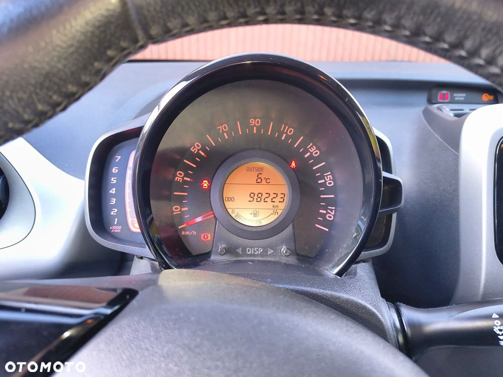 Toyota Aygo x-cite - 3