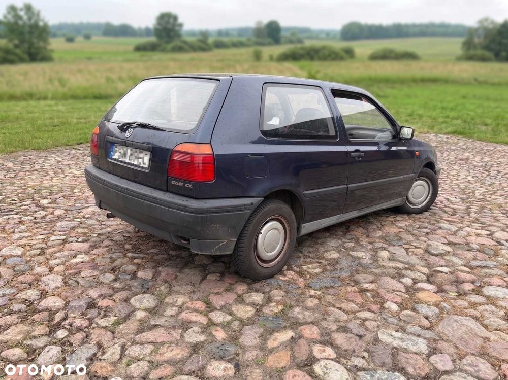 Volkswagen Golf - 2