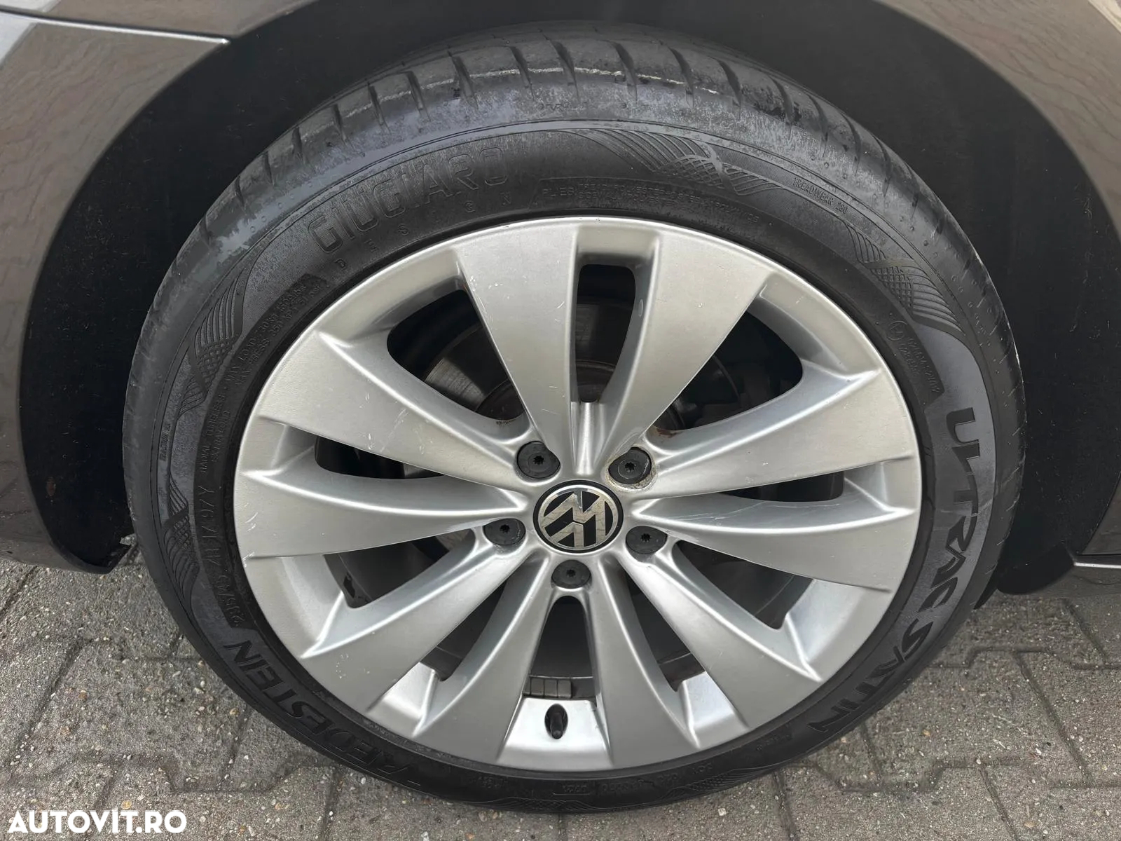 Volkswagen Passat CC - 20