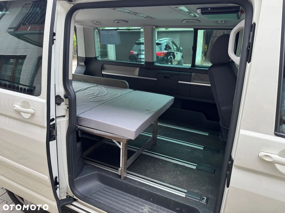 Volkswagen Multivan - 26