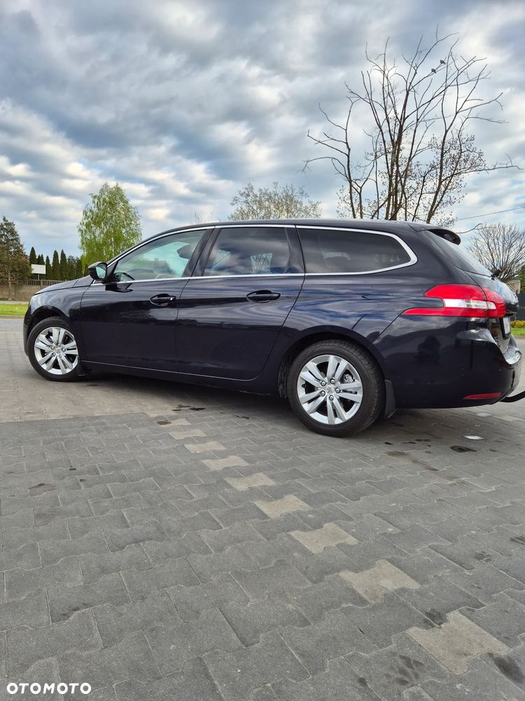 Peugeot 308 1.6 BlueHDi Allure S&S - 5