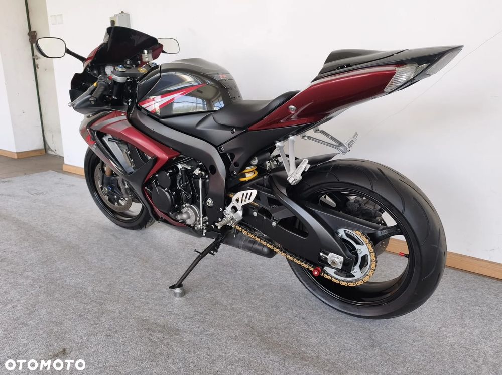 Suzuki GSX-R - 13