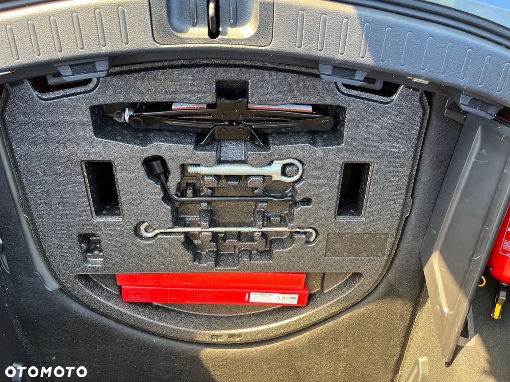 Toyota Corolla - 11