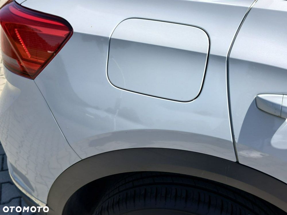 Volkswagen T-Roc - 19