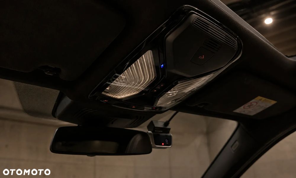 BMW Seria 3 320i M Sport - 12