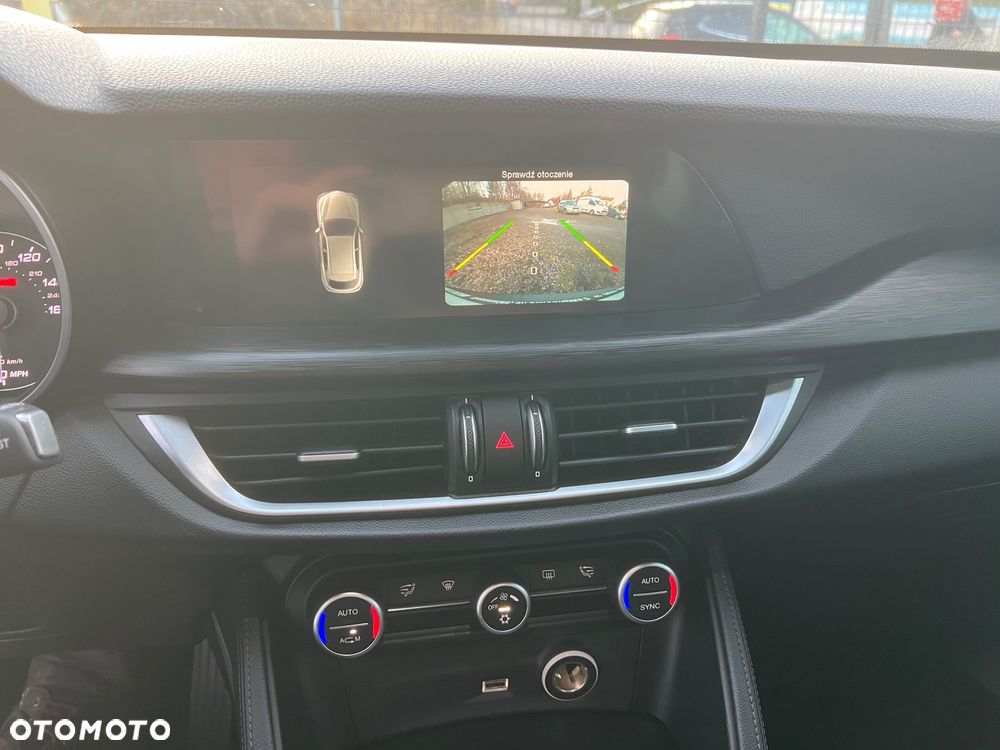 Alfa Romeo Stelvio 2.0 Turbo 16V AT8-Q4 Executive - 19