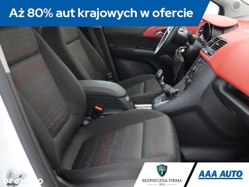 Opel Meriva - 11