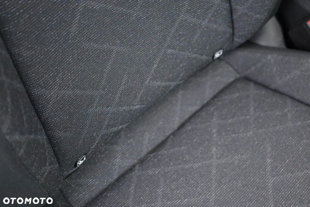 Volkswagen Golf 2.0 TDI Life - 34