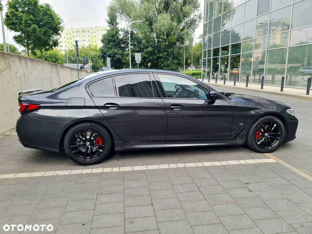 BMW Seria 5 520d xDrive M Sport sport - 12